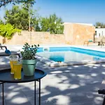 아파트 With Shared Swimming Pool Ližnjan