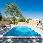 With Shared Swimming Pool