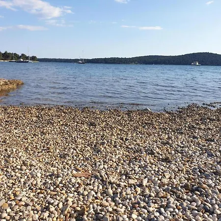 With Shared Swimming Pool * Ližnjan