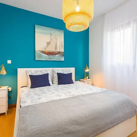 With Shared Swimming Pool Apartman