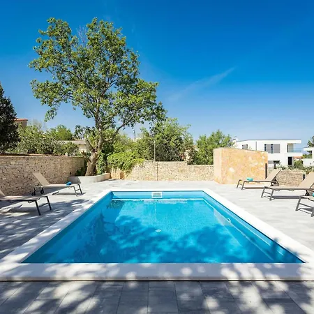 With Shared Swimming Pool