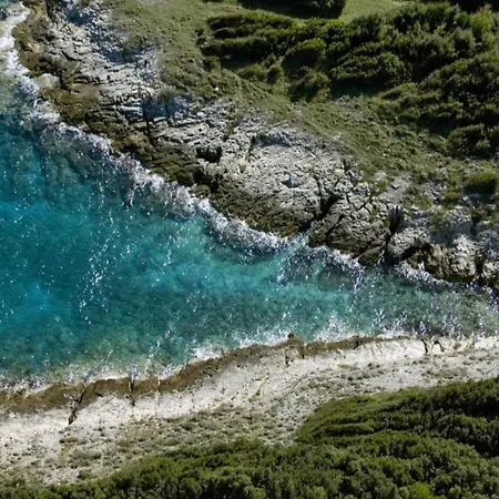 With Shared Swimming Pool Appartamento