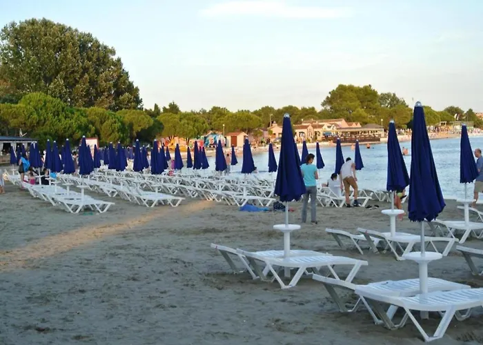 With Shared Swimming Pool Apartamento *