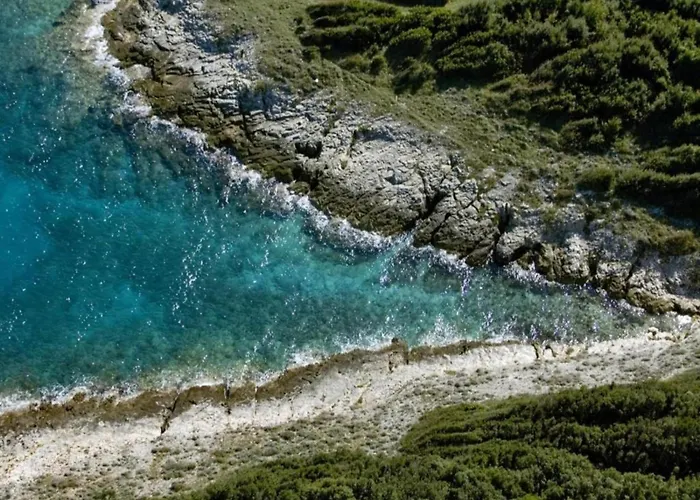 With Shared Swimming Pool Apartamento